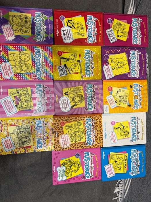 Set carti “Insemnarile unei pustoaice” vol 1-14