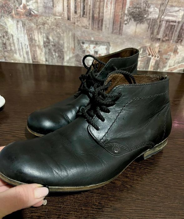 Продам весенние ботинки.