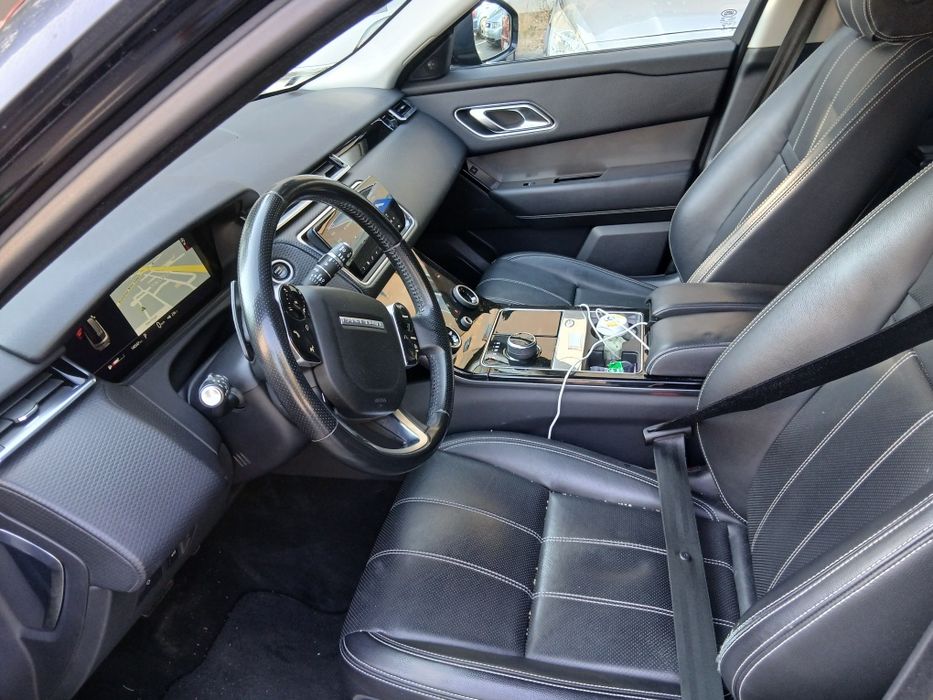 Range rover velar