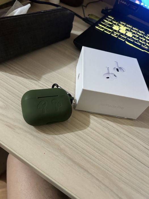 Наушники Айрподс про