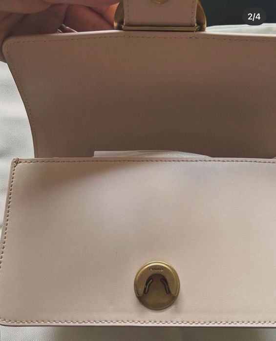 Дамски чанти Pinko