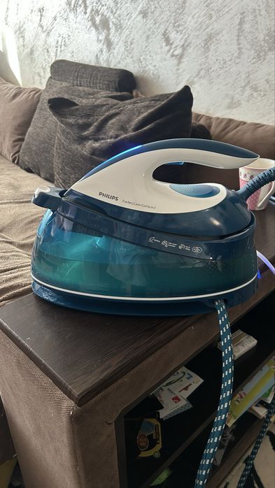 Парна станция PHILIPS GC7054/20