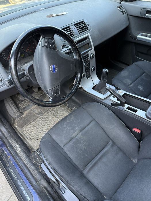 Dezmembrez Volvo V50 Facelift - 1.6 Diesel  si 2.0 Diesel