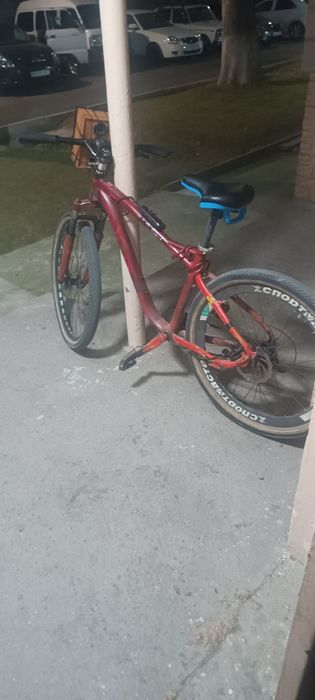 Продам велик рама в хорошем состоянии