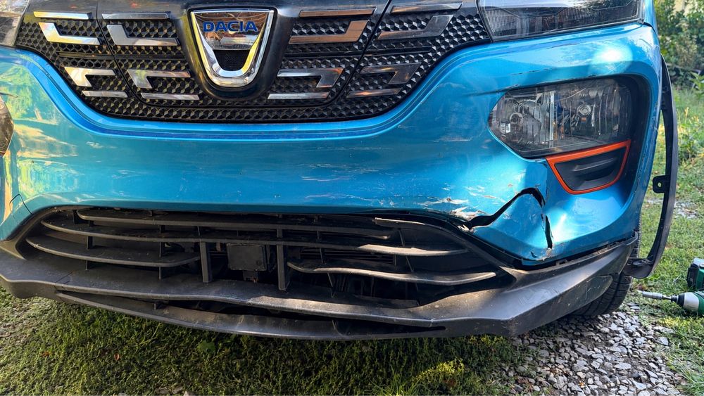 Dacia Spring предна броня