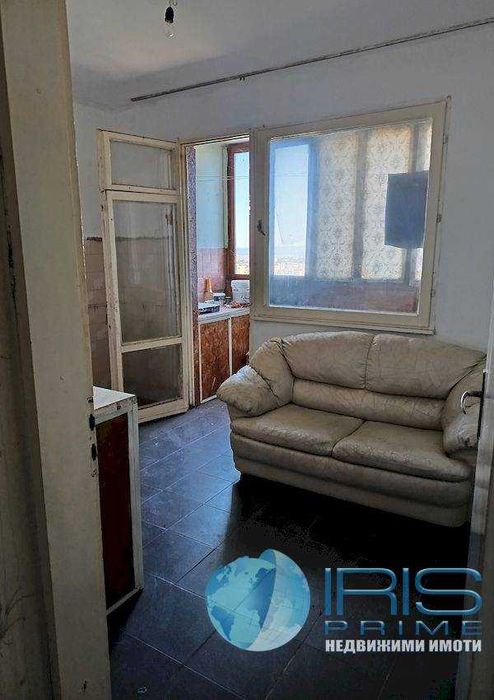 Продава се Едностаен апартамент в Шумен, Център - 42 кв.м за 1154 €/кв.м - Снимка #3