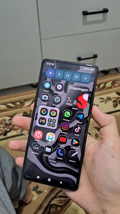 Poco f5 256/12 гб