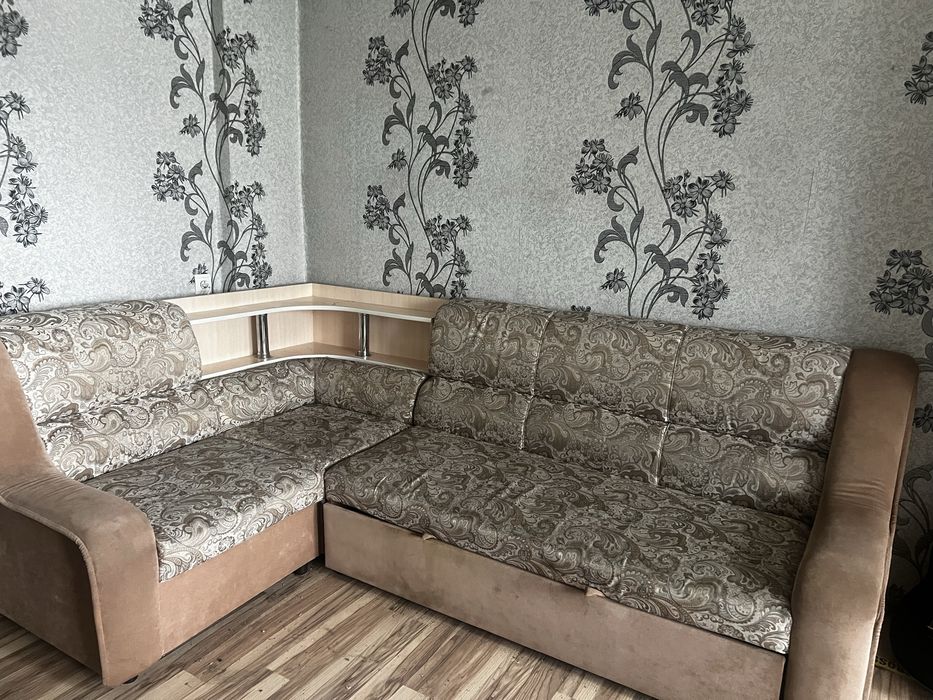 Продам диван в хорошем состоянии