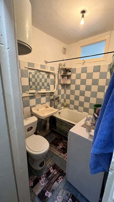 Продается 2-х комнатная квартира