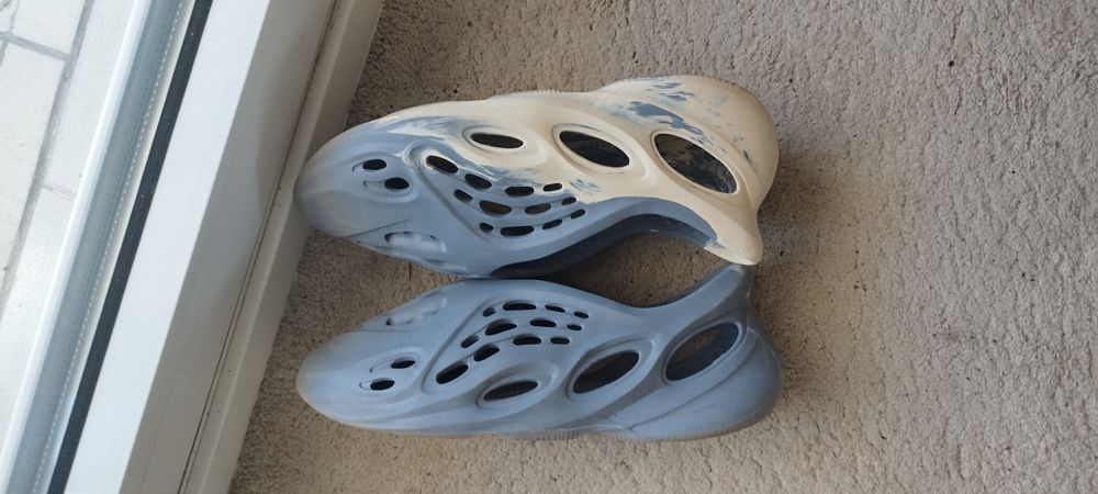 Yeezy foam runners