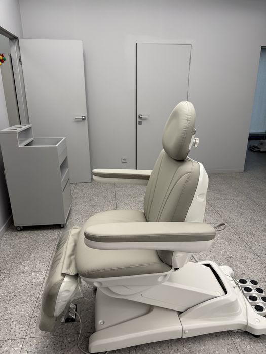 Косметологическое кресло