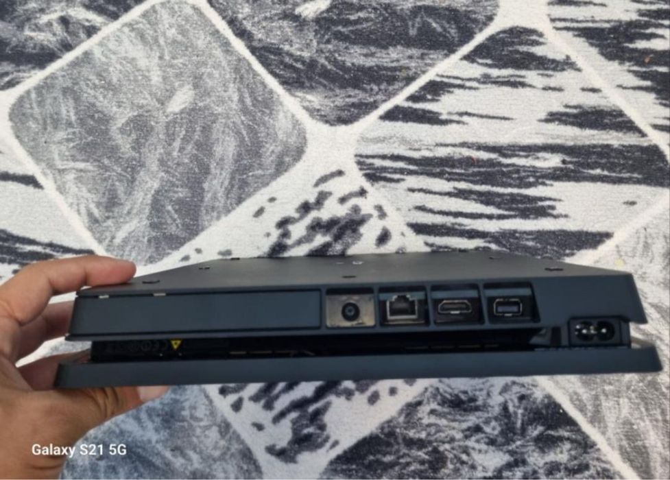 PlayStation 4 slim