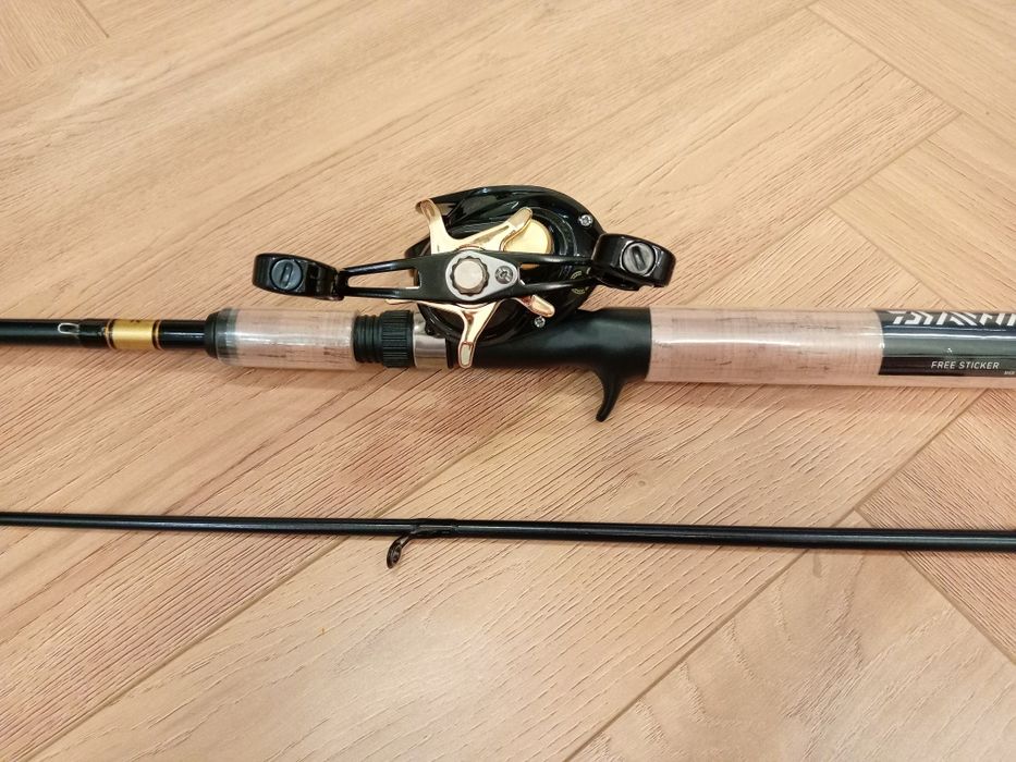 Продам кастинговый спининг daiwa для рыбалки
