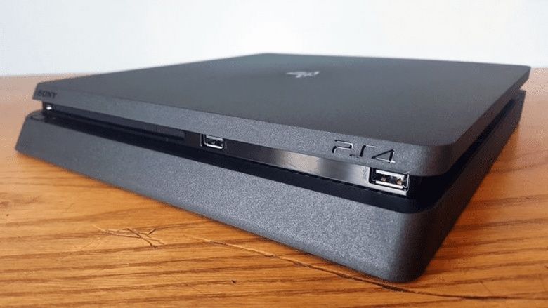 PlayStation 4slim