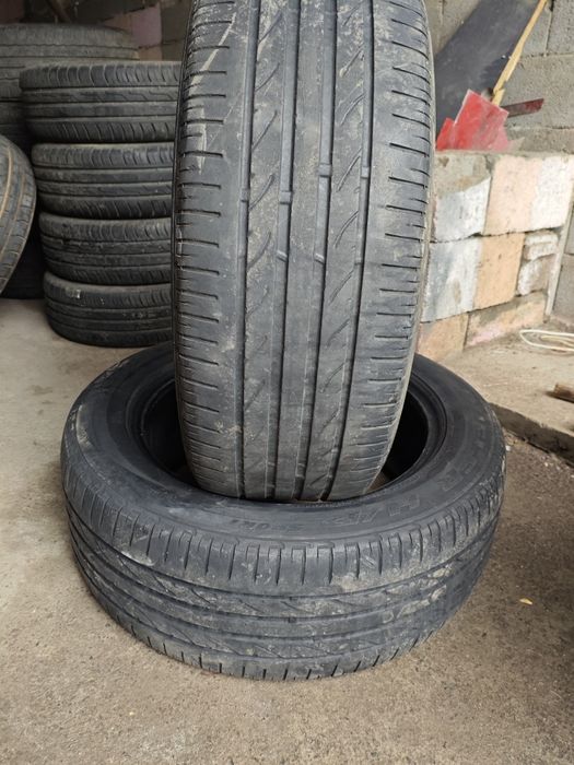 Продам 2 летних балона 235/55/18