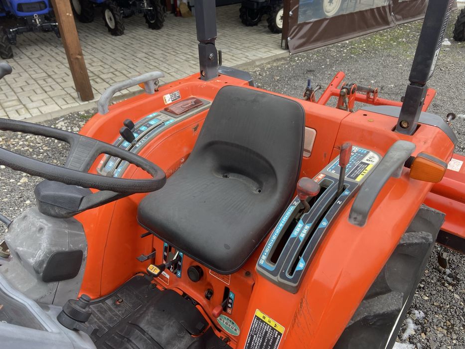 Tractor japonez kubota KT24, 4x4, 24cp, incarcator frontal ori