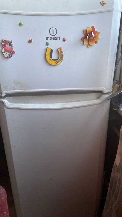 Продам 2 холодильника б/у не рабочие на запчасти