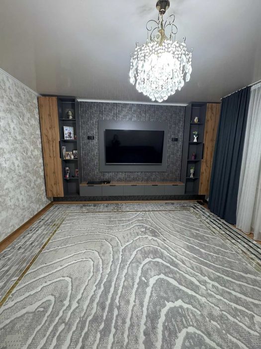 Продается 2 ком квартира в 5 мкр