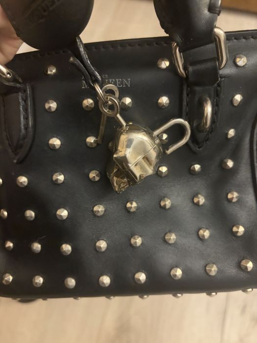 Alexander Mcqueen чанта  (studs)
