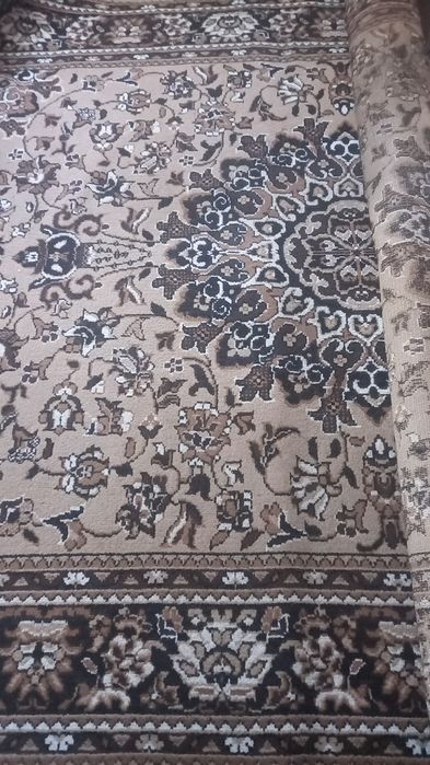 Продается ковер.