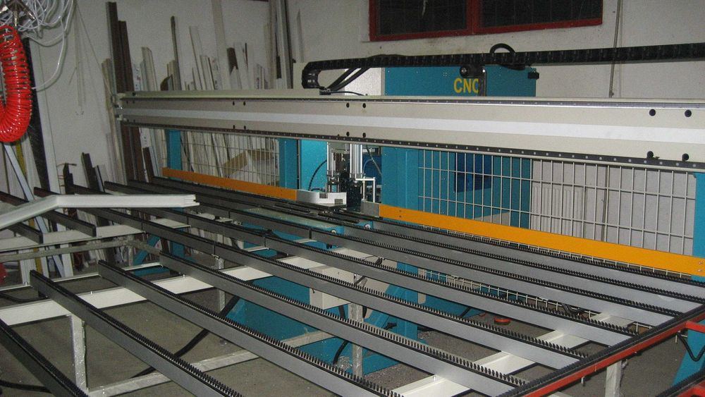 CNC termopan Utilaj termopan, uscator aer Kaeser