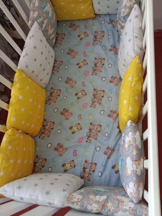 Продам бортики,  матрас