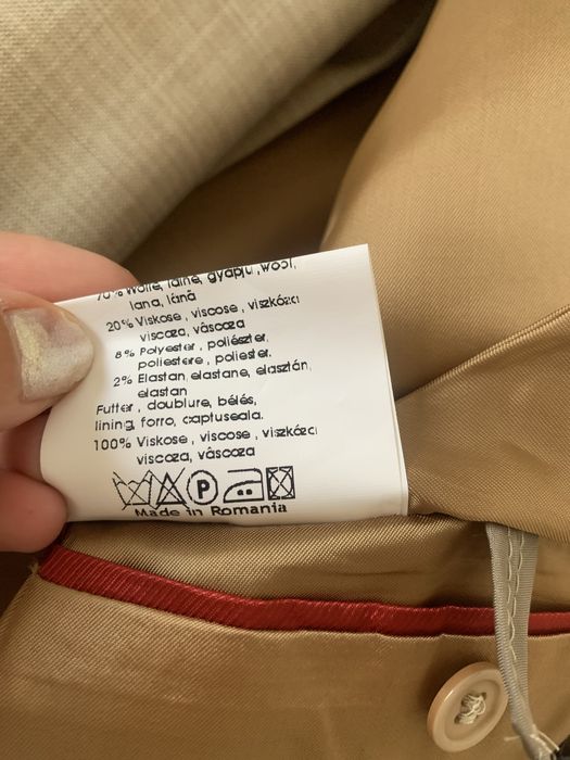 Costum de ocazie, lejer, material racoros, de vara