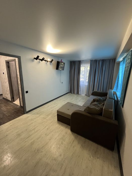 Продам 2х комнатную квартиру бурова 19
