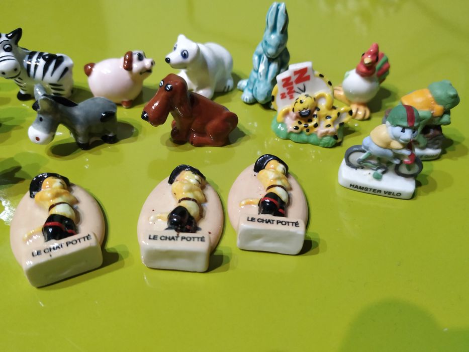 Minifigurine portelan! Calitate exceptionala, modele deosebite!