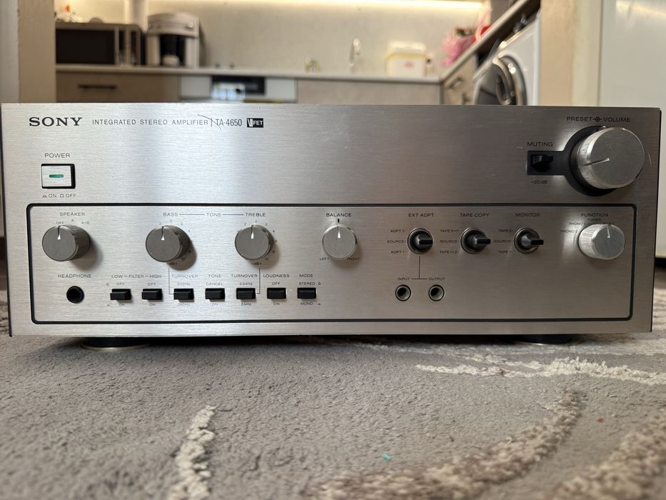 Sony TA-4650 Качествен стерео усилвател