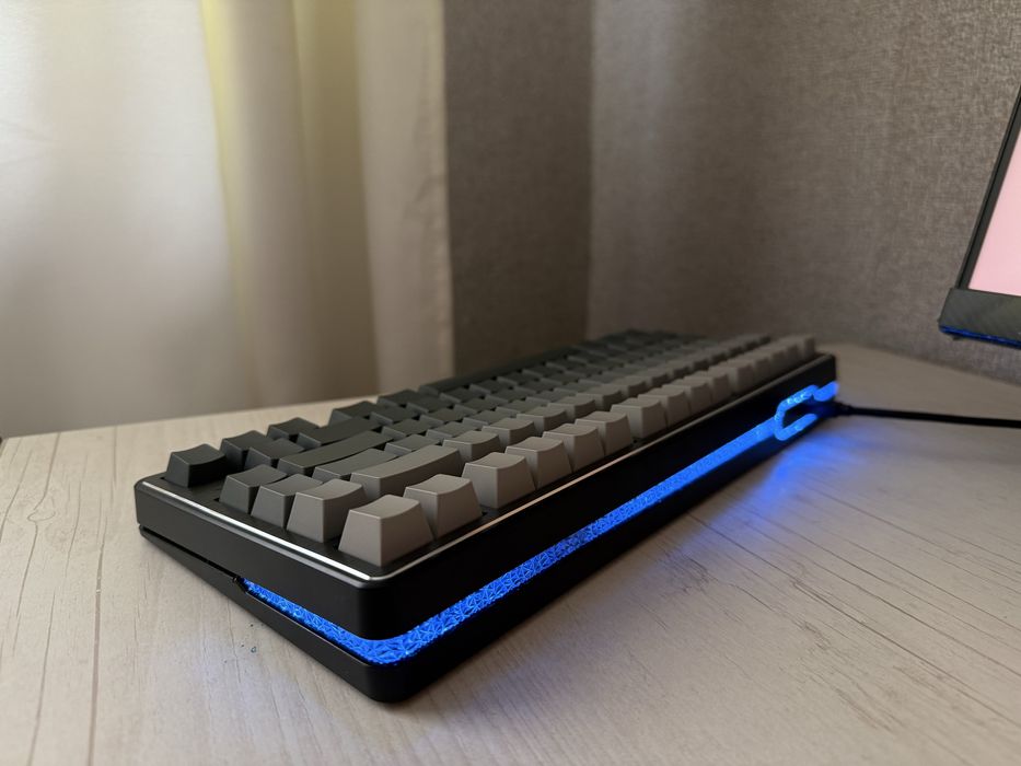 VGN Neon Magnetic keyboard