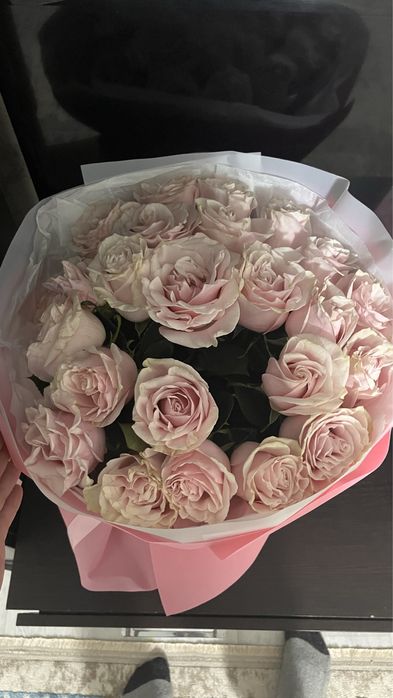 Продам букет цветов розы