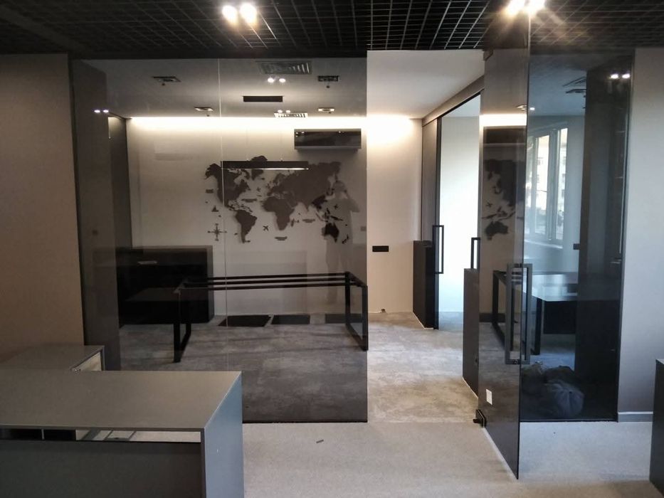 Стеклянный перегородки витражи