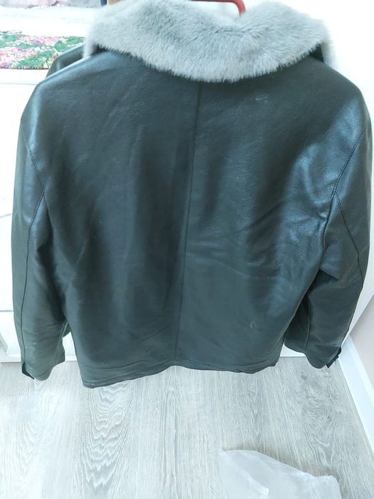 Кожаная зимняя куртка