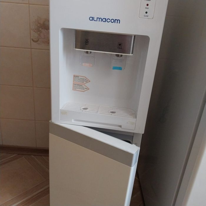 Продам куллер напольный