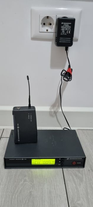 Set transmitator lavaliera cu receptor Sennheiser EW 100