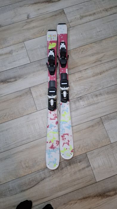 Vând schiuri 110 cm și clăpari 35-36