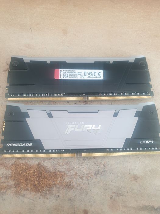 Kingston FURY Renegade RGB 16GB (2x8) DDR4 3200MHz | Гаранция до 2033г