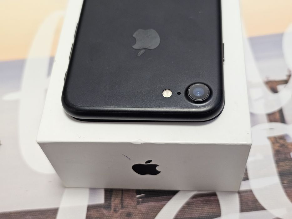 IPhone 7 negru 32g nevarlock