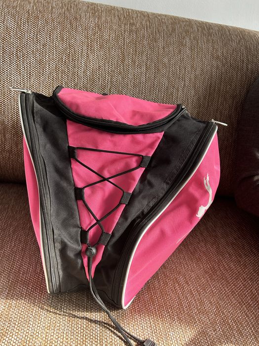 Продам сумку для коньков