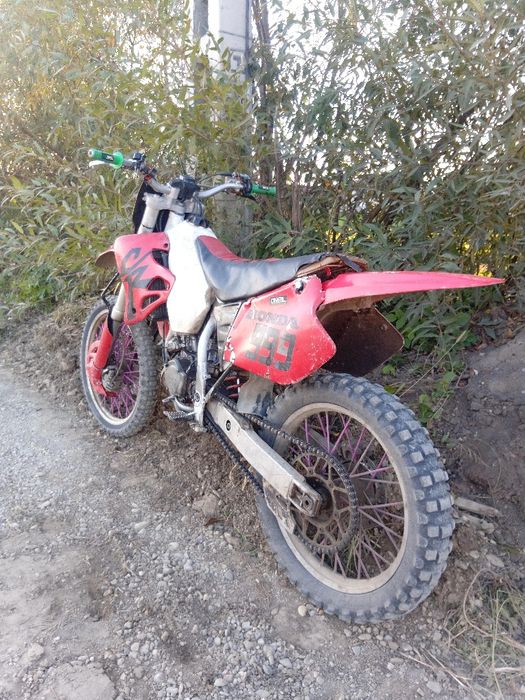 Se vinde honda cr 125cc 2t defect