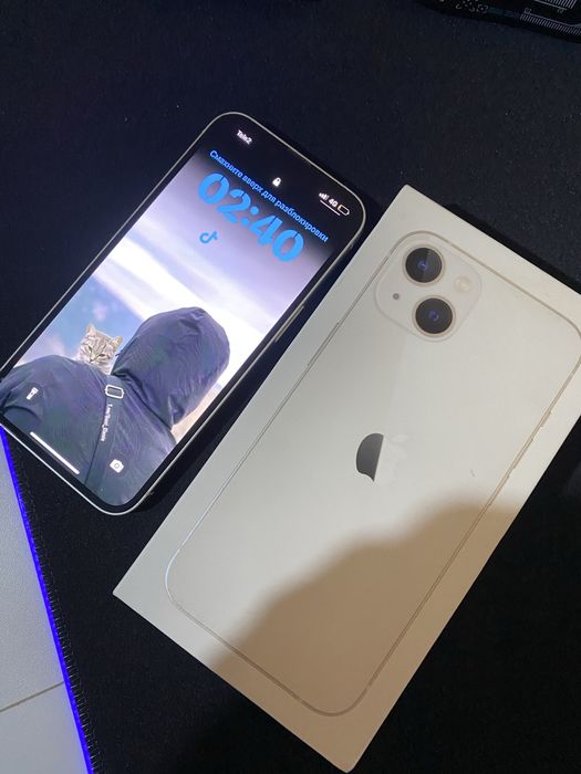 Продам iPhone 13