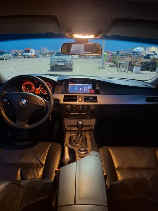 Vând BMW e60 525d