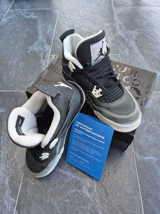 Adidasi Nike Jordan 4 Retro Fear