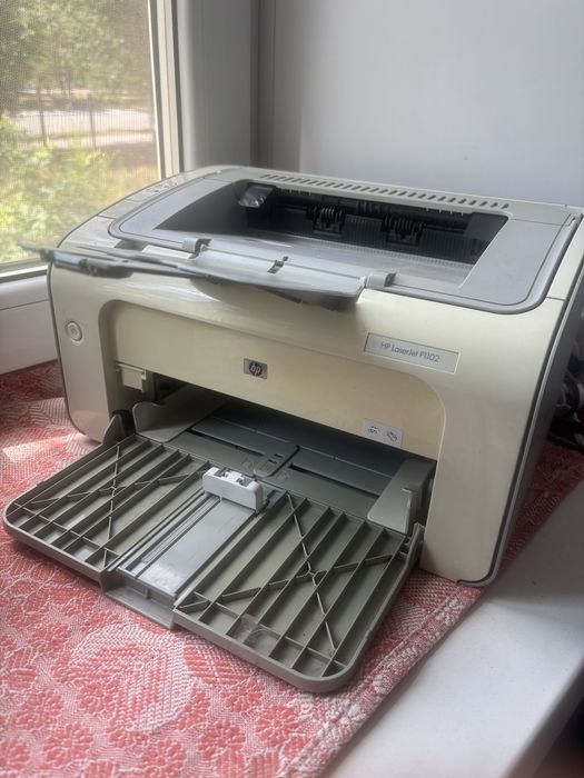 Принтер HP LaserJet P1102