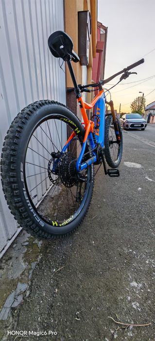 Bicicleta electrica GIANT SW E+ Pro