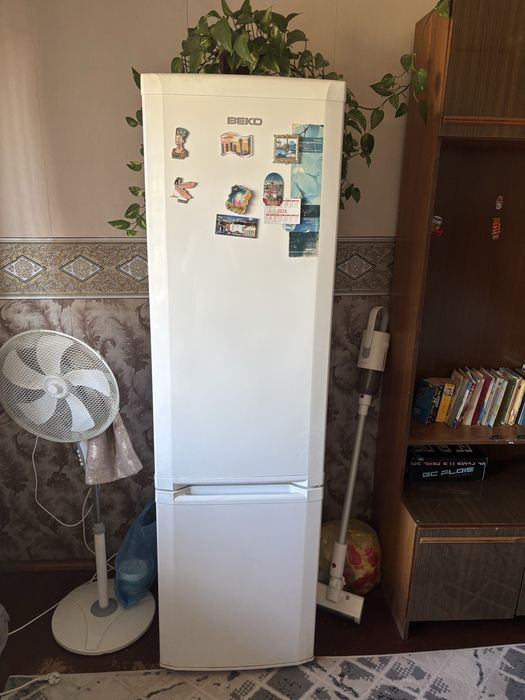 Продам холодильник