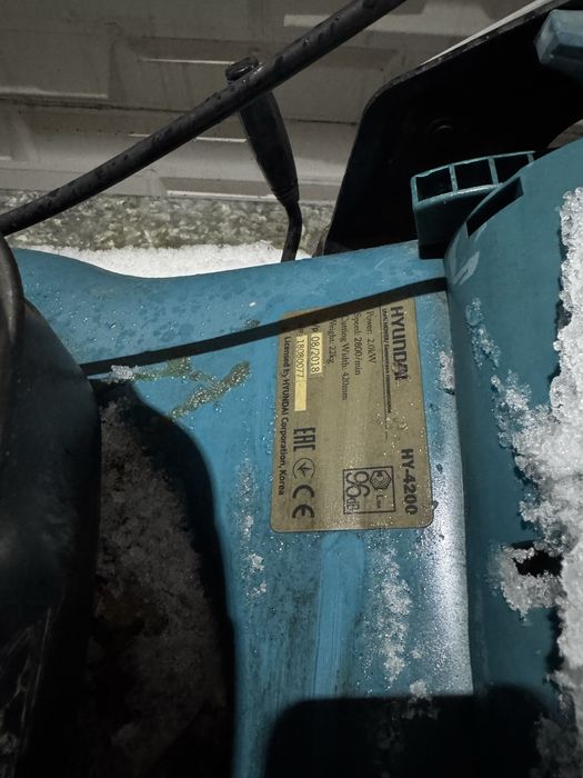 Бензиновая газонокосилка