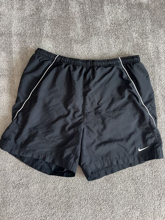 Къси спортни гащи Nike