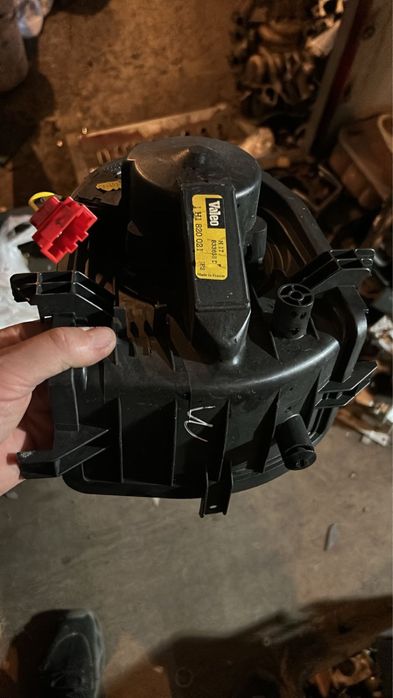 Моторчик печки гольф 3,венто,кадди,поло